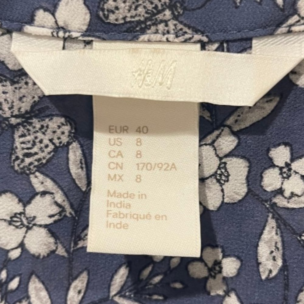 H&M Blue Navy Floral Blouse - Picture 2 of 3